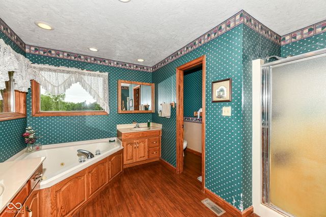 10261 N State Road 37, Elwood, IN 46036