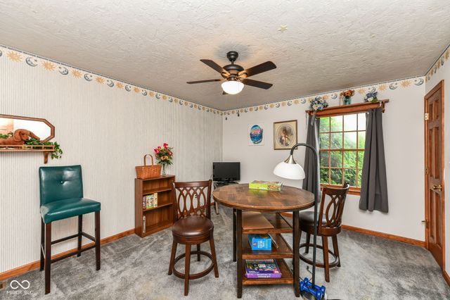 10261 N State Road 37, Elwood, IN 46036