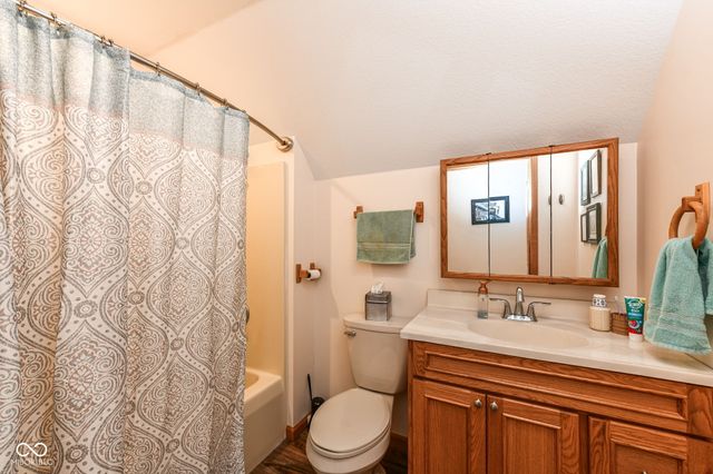 10261 N State Road 37, Elwood, IN 46036
