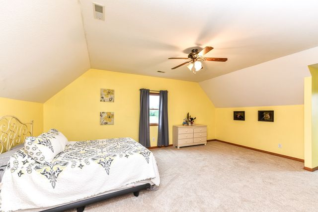 10261 N State Road 37, Elwood, IN 46036