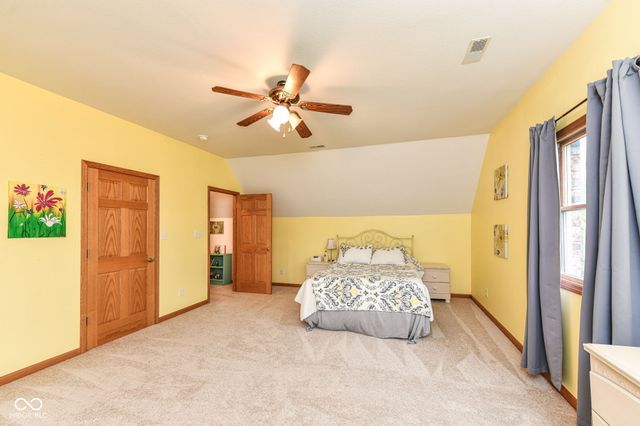 10261 N State Road 37, Elwood, IN 46036