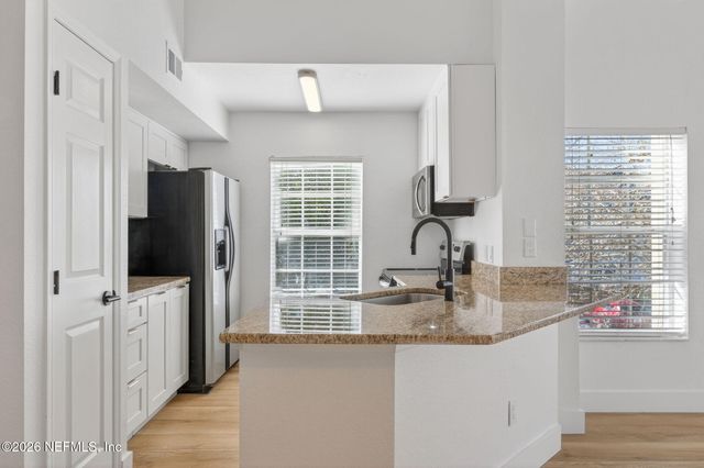 13700 RICHMOND PARK Drive N 1105, Jacksonville, FL 32224