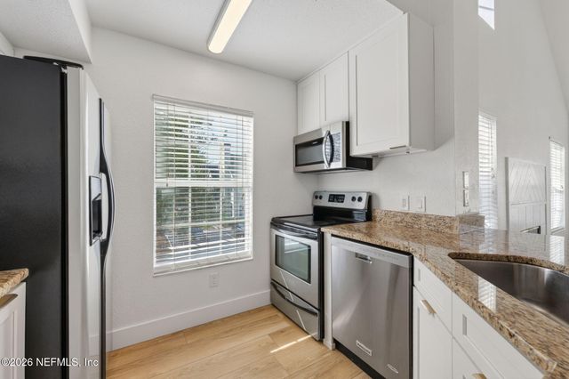 13700 RICHMOND PARK Drive N 1105, Jacksonville, FL 32224