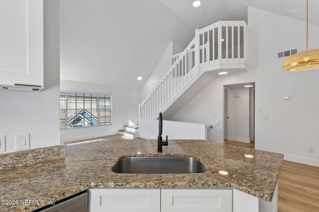 13700 RICHMOND PARK Drive N 1105, Jacksonville, FL 32224