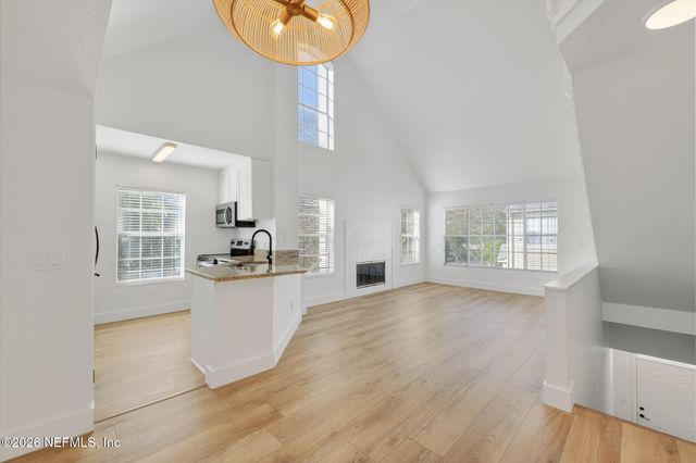 13700 RICHMOND PARK Drive N 1105, Jacksonville, FL 32224