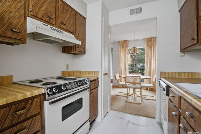 3843 Barrington St Apt 174T, San Antonio, TX 78217