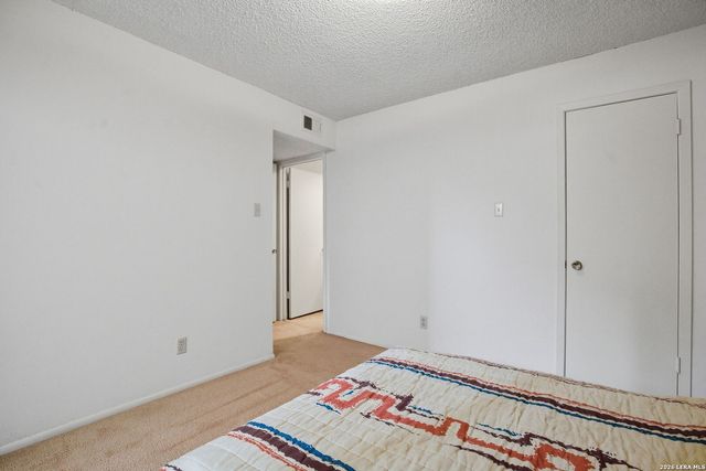 3843 Barrington St Apt 174T, San Antonio, TX 78217