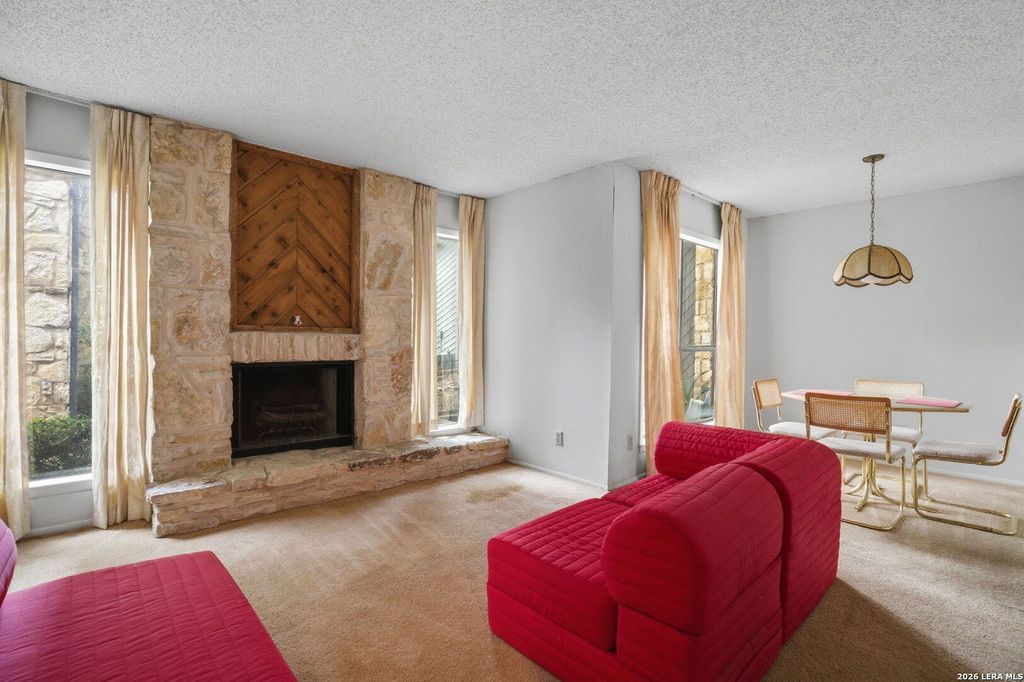 3843 Barrington St Apt 174T, San Antonio, TX 78217