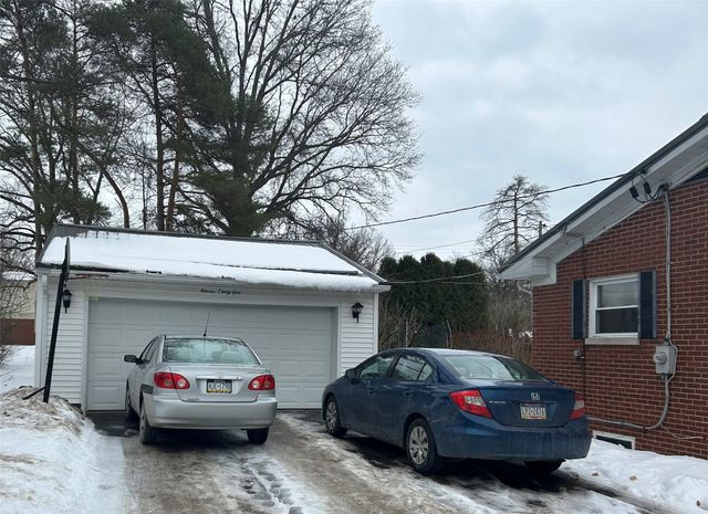 1131 BELMONT Drive, Meadville, PA 16335