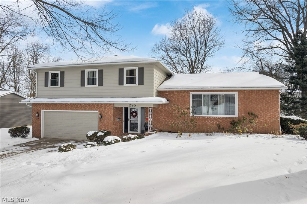 295 High Point Drive, Wadsworth, OH 44281