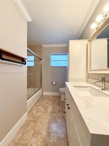 216 SE 5th St, Dania Beach, FL 33004