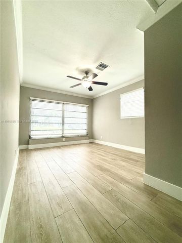 216 SE 5th St, Dania Beach, FL 33004