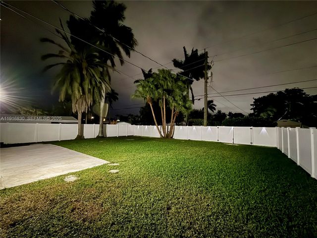 216 SE 5th St, Dania Beach, FL 33004