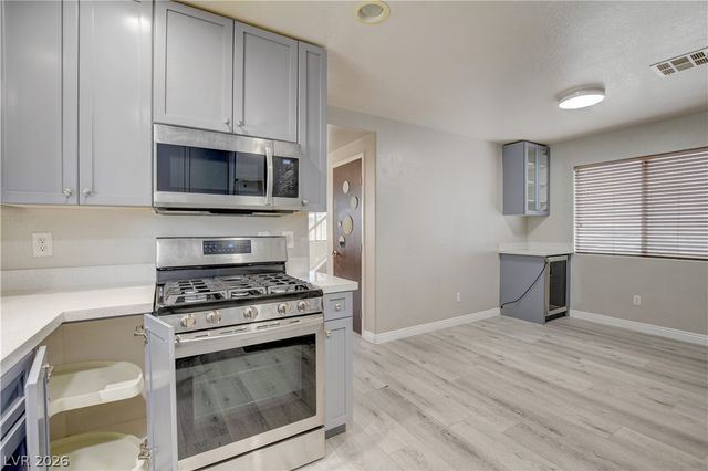 4216 Sky Sands Street, Las Vegas, NV 89147