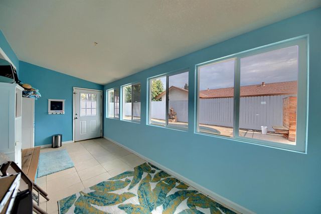 3904 Dragoo Park Dr, Modesto, CA 95356