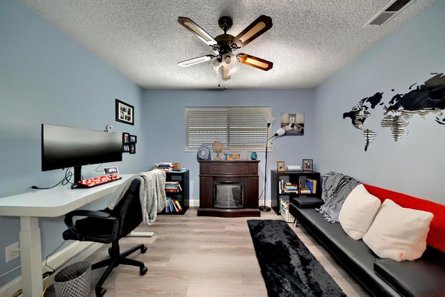 3904 Dragoo Park Dr, Modesto, CA 95356