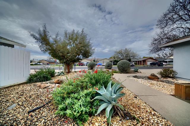 3904 Dragoo Park Dr, Modesto, CA 95356