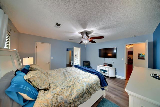 3904 Dragoo Park Dr, Modesto, CA 95356