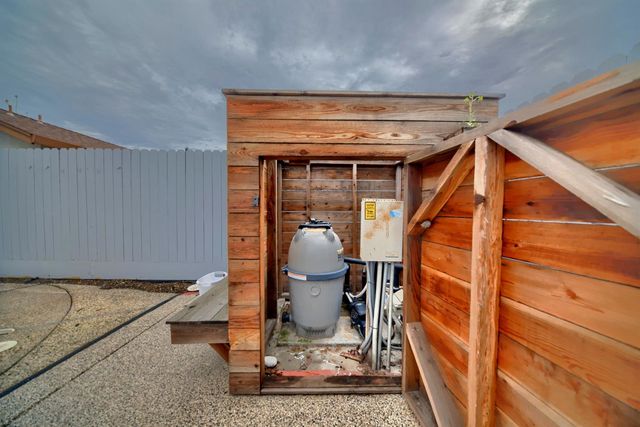 3904 Dragoo Park Dr, Modesto, CA 95356