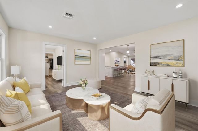 1034 W 43rd Street, Houston, TX 77018