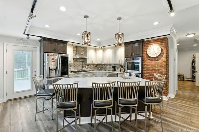 3 Alabama Avenue, Port Jefferson Station, NY 11776