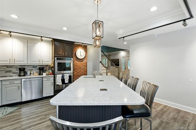 3 Alabama Avenue, Port Jefferson Station, NY 11776