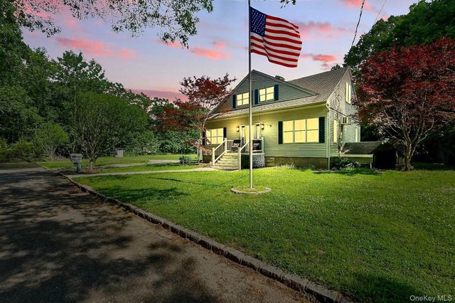 3 Alabama Avenue, Port Jefferson Station, NY 11776