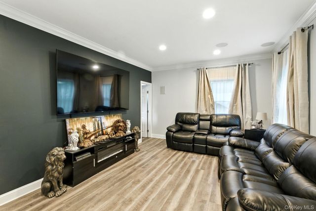 3 Alabama Avenue, Port Jefferson Station, NY 11776