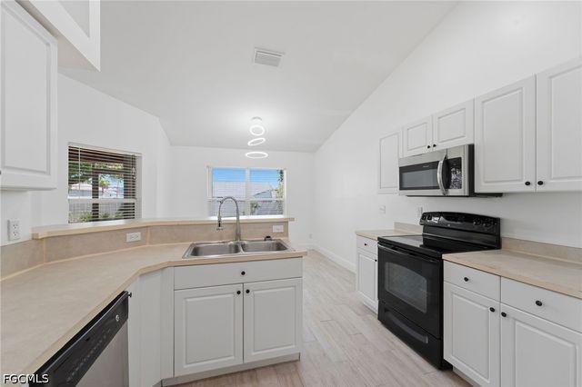 1309 SW 29th ST, Cape Coral, FL 33914