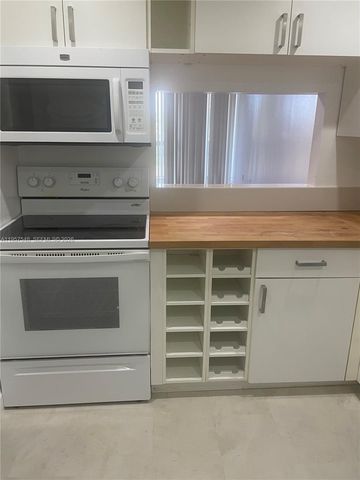 10525 SW 112th Ave 315, Miami, FL 33176