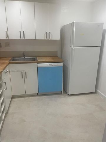 10525 SW 112th Ave 315, Miami, FL 33176