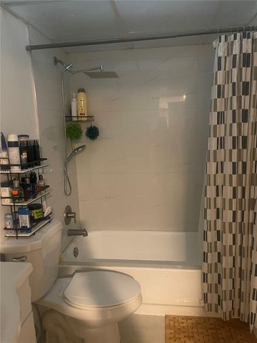 10525 SW 112th Ave 315, Miami, FL 33176