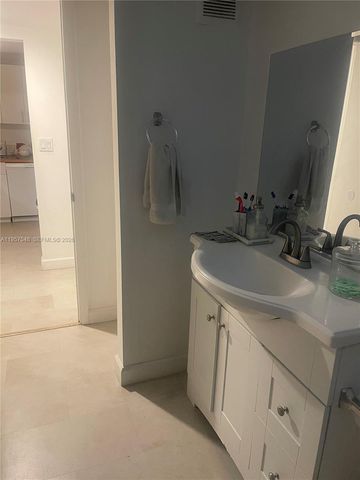 10525 SW 112th Ave 315, Miami, FL 33176