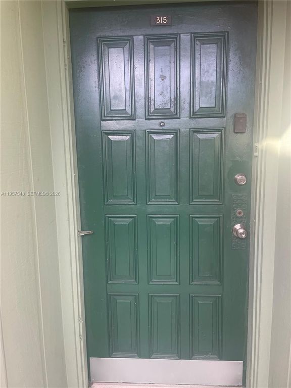10525 SW 112th Ave 315, Miami, FL 33176