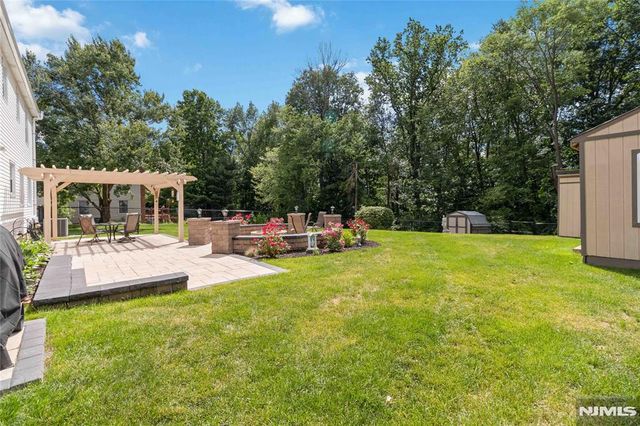 37 Rolling Ridge Road, West Milford, NJ 07480