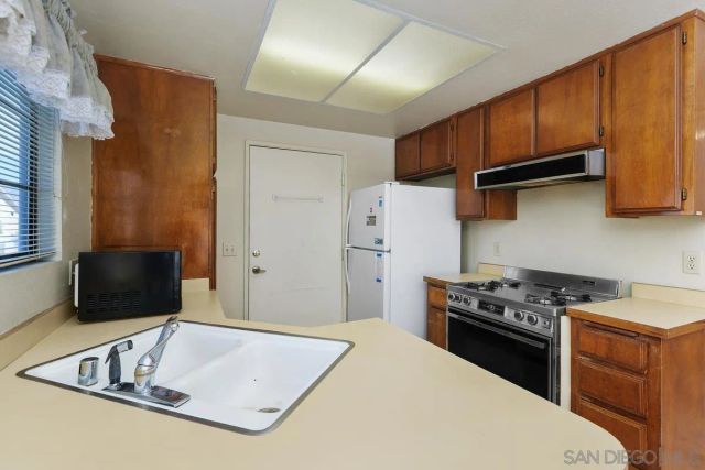 1402 Hancock, San Jacinto, CA 92583