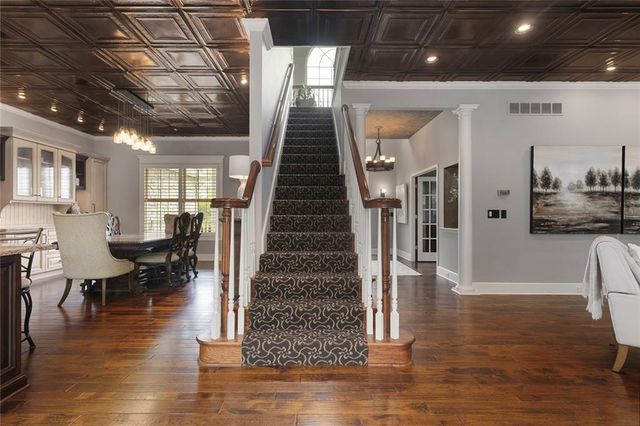 8611 S Stillhouse Road, Oak Grove, MO 64075