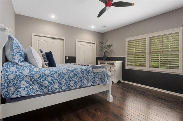 8611 S Stillhouse Road, Oak Grove, MO 64075