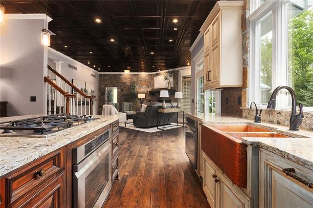8611 S Stillhouse Road, Oak Grove, MO 64075