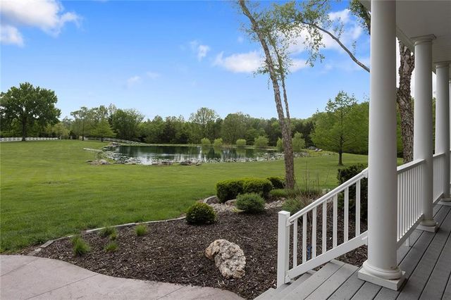 8611 S Stillhouse Road, Oak Grove, MO 64075