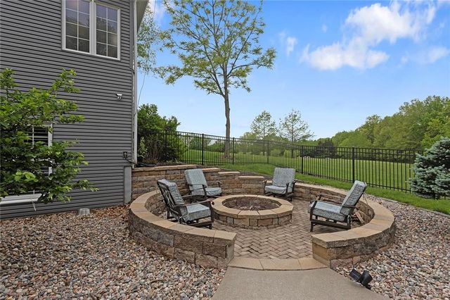 8611 S Stillhouse Road, Oak Grove, MO 64075