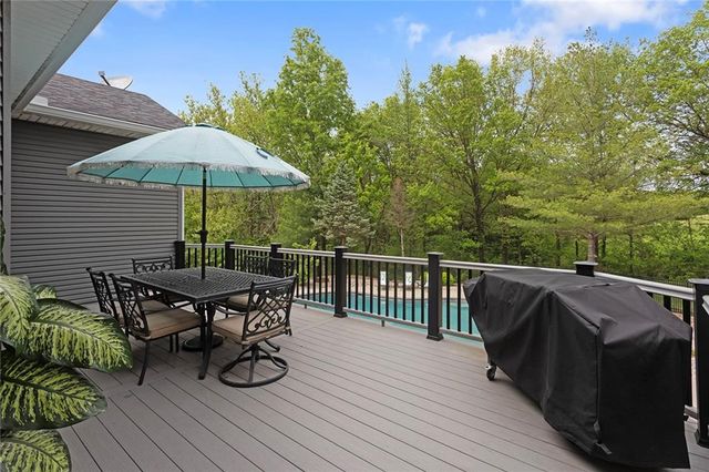 8611 S Stillhouse Road, Oak Grove, MO 64075
