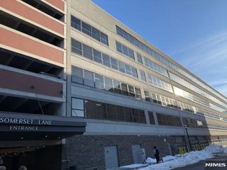 9 Somerset Lane 502, Edgewater, NJ 07020