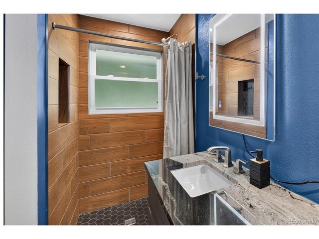 2860 S Jay St, Denver, CO 80227