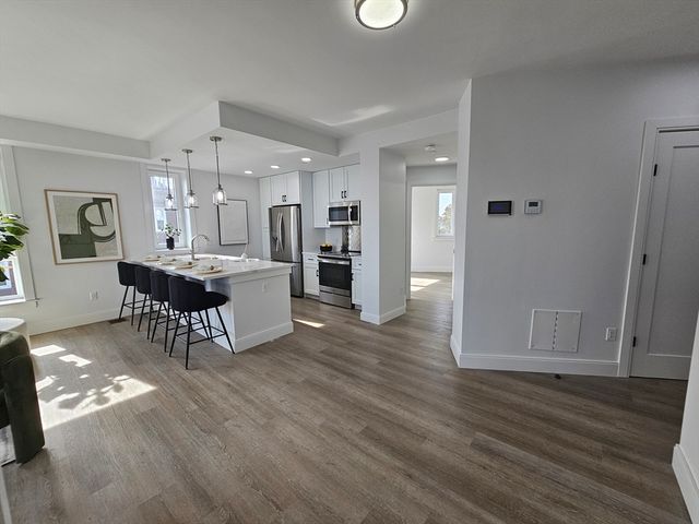 64 Alpine St 304, Boston, MA 02119