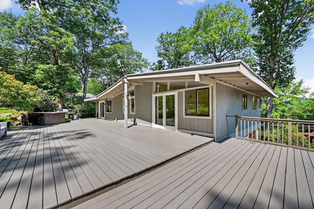 165 Fawn Hill Road, Tuxedo Park, NY 10987