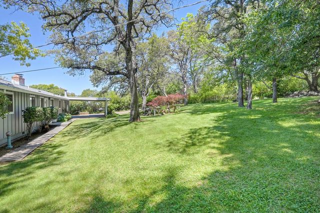 3735 Bell Rd, Auburn, CA 95603