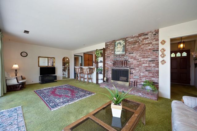 3735 Bell Rd, Auburn, CA 95603