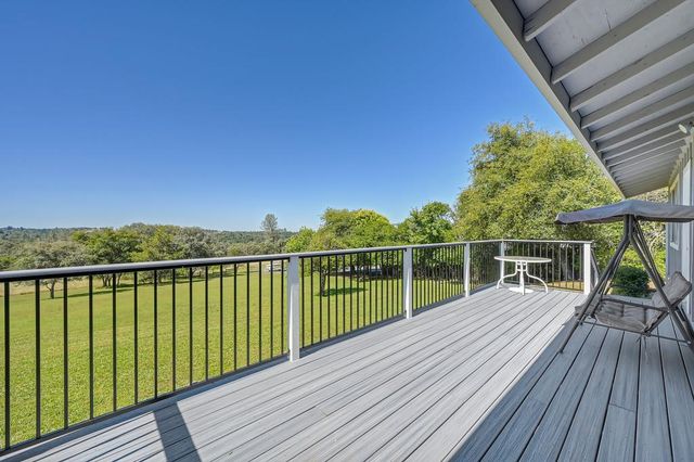 3735 Bell Rd, Auburn, CA 95603