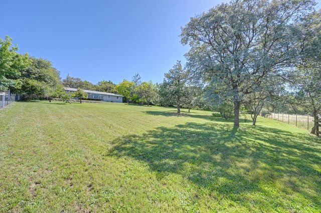 3735 Bell Rd, Auburn, CA 95603